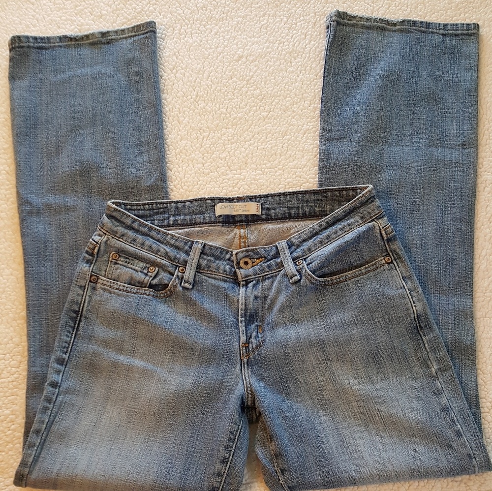 Levi' s 545 Boot Cut Size 6 Med